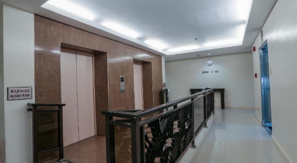 Paragon Tower Hotel image 10